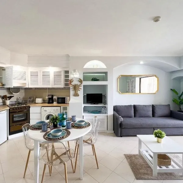 Sea View Apartment Albufeira, Hotel in Albufeira