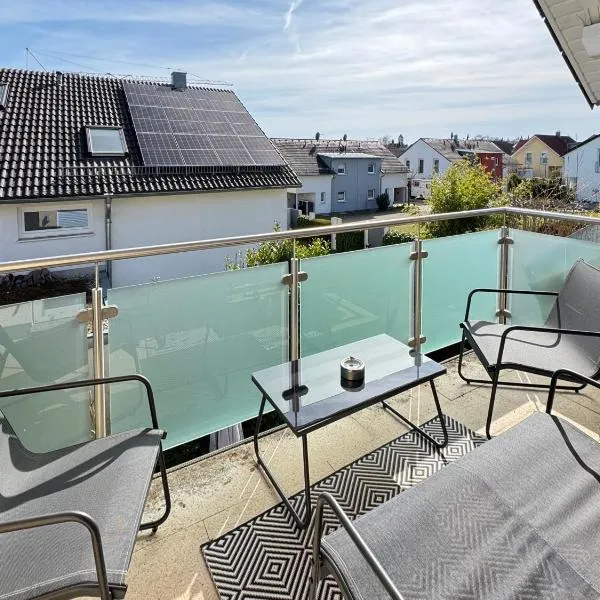 3 Zimmer Apartment, 110 qm, max 5 Personen, Balkon, Parkplatz, Internet 250 MBit، فندق في غارتنغن