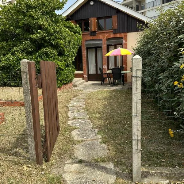 Caprice – hotel w mieście Lacanau-Océan