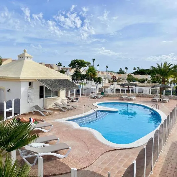 Bungalow Golf del Sur, hotel i San Miguel de Abona