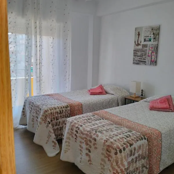 Ricardo Hostal Apartamento 3 habitaciones, hotel v destinaci Alicante