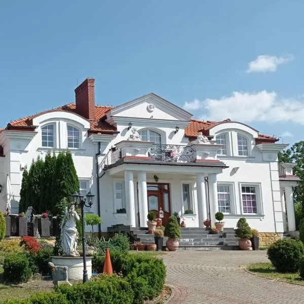 Pensjonat Błękitny Anioł, hotel in Kiersztanowo