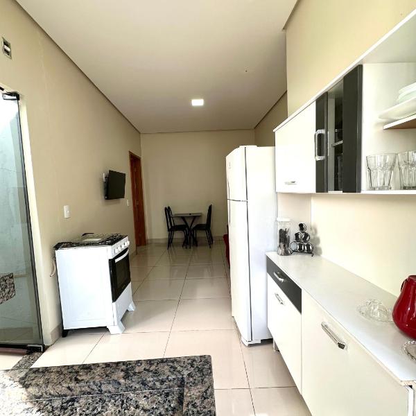 Casa Davisis - PX da JK e Centro - Ate 8 Hospedes - Foto 4