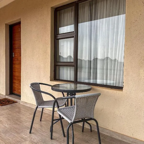 AndriMat Roadside Guest Lodge, hotel v destinaci Mogwase