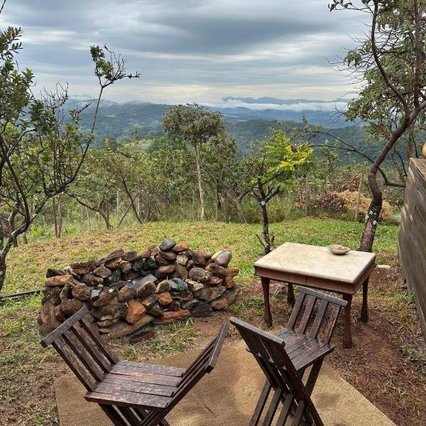Brumadinho - Serra da Moeda - Lar da Montanha
