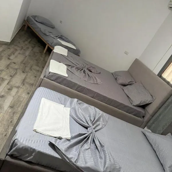 Dardania Hotel, hotel in Shëngjin