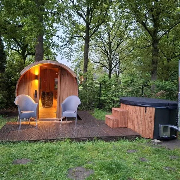 La casa Pacha Mama Sauna en Hottub, hotel v destinaci Ewijk