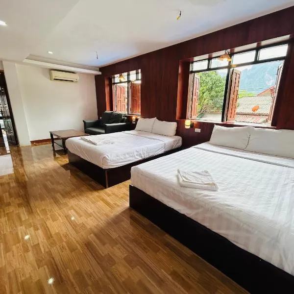 Lacasa Mountain View Hotel, hotel in Vang Vieng