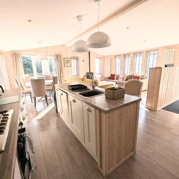 1 or 2 bedroom Hot tub Lodges, מלון בנורת' וולסהאם