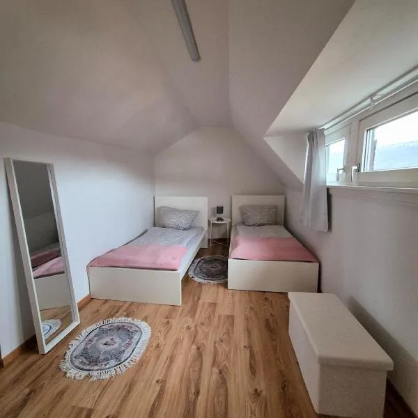 Schumacher Ferienwohnung, hotel v destinaci Netphen