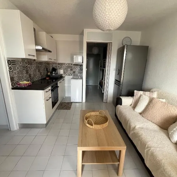 Appartement 2 pièces + cabine, 6 couchages, hôtel au Grau-du-Roi