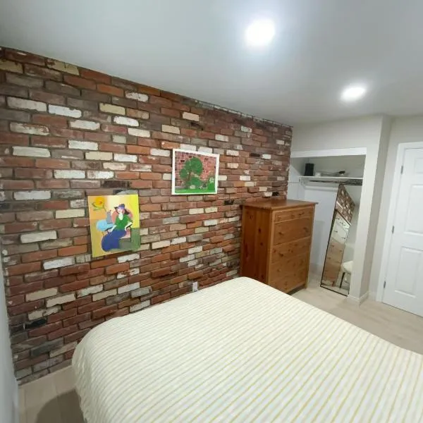 In a quiet neighborhood near the Main Street-Room C, hotel v destinaci Rowland Heights