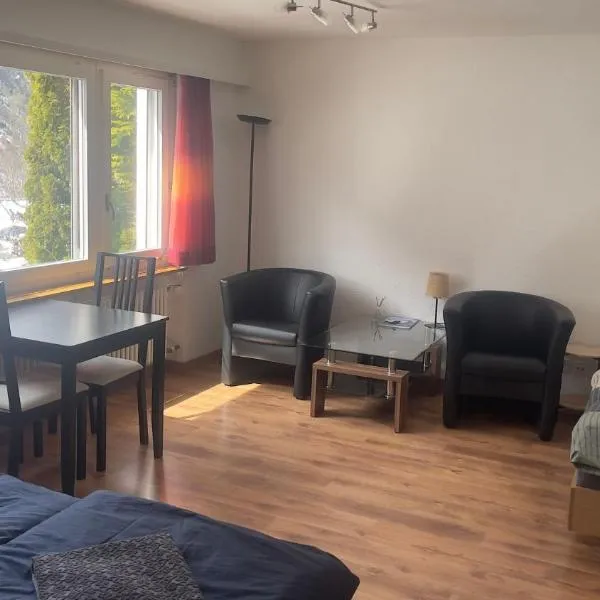 Studio Haus Nackji, hotel v destinaci Täsch