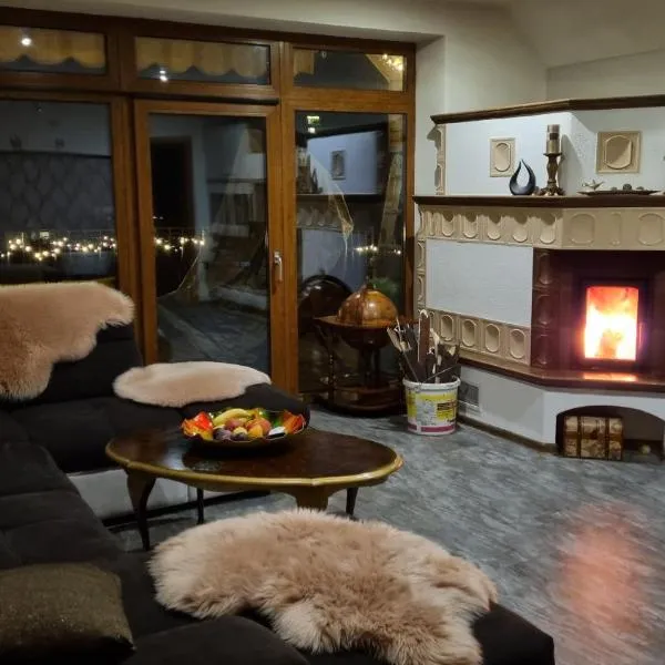 Apartmánovy dom Daniela, hotel in Prievidza