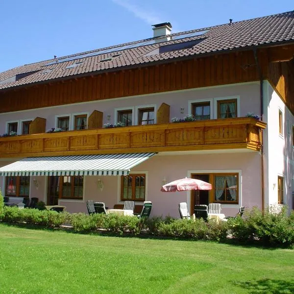 Haus Wolfgangsee, hotel v destinaci Sankt Gilgen