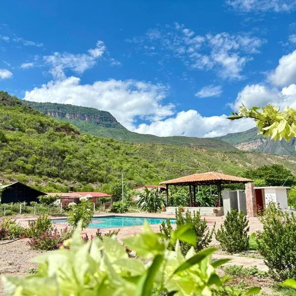 Finca la playita โรงแรมในJordán