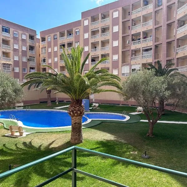 Banderas Apartment, hotel in Torrevieja