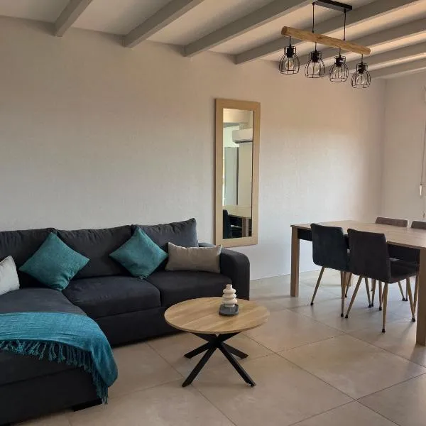 Appartement tout confort, cosy refait à neuf, hotel em Hambach