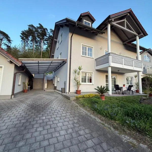 Residenz Göttersitz, hotel v destinaci Furth im Wald