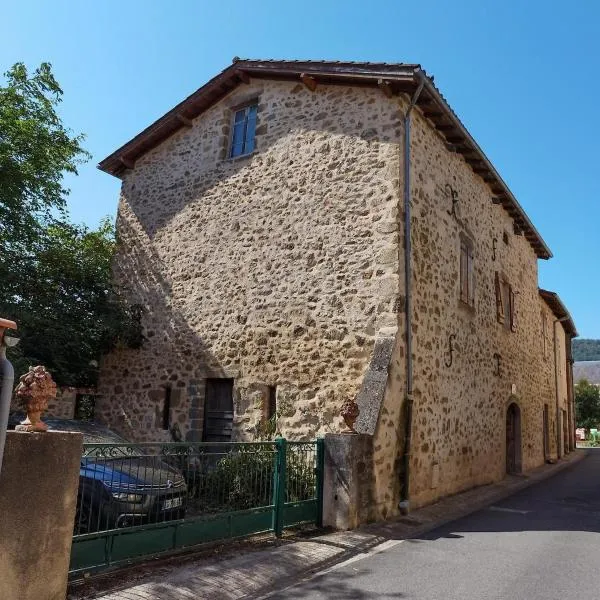 Appartement pour 7 personnes dans une maison du XVIIIème siècle à Livinhac-Le-Haut, hotel v destinaci Livinhac-le-Haut