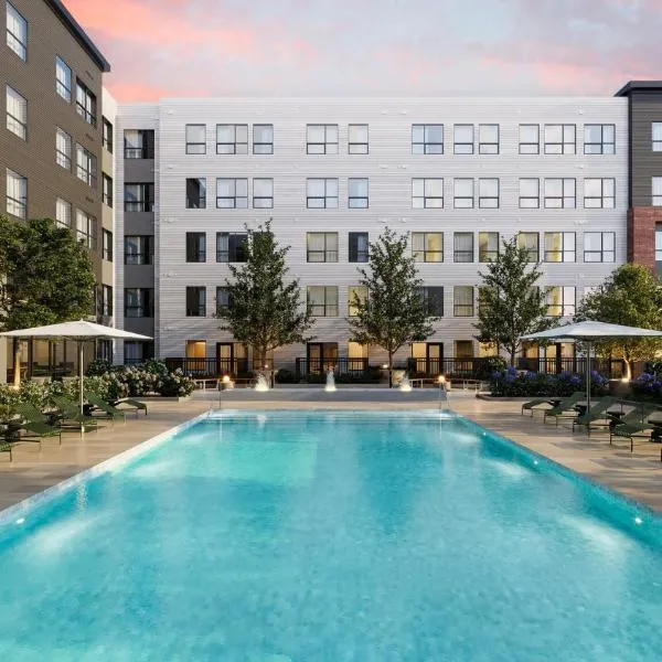Luxury Apartments by Hyatus at Boston Everett, hotel in Everett