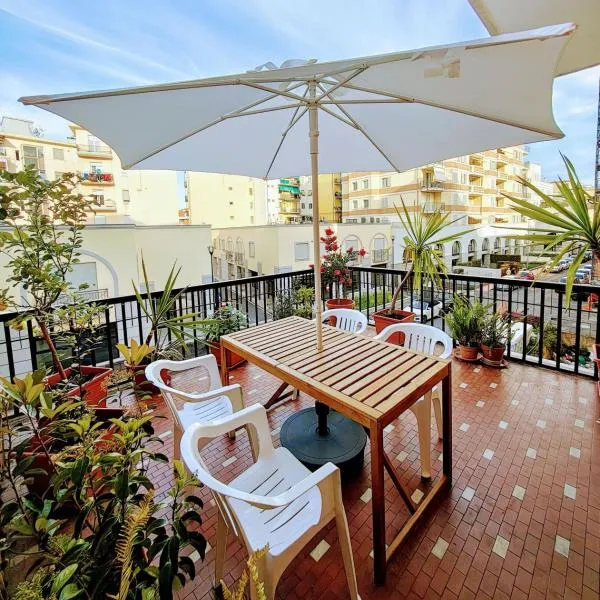 Foce24 - City Garden -, hotel sa Imperia
