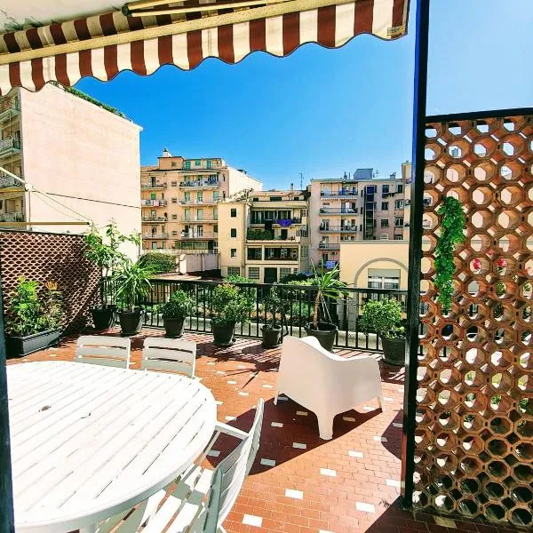 Foce 24 - City Garden 2 -, hotel v destinaci Imperia