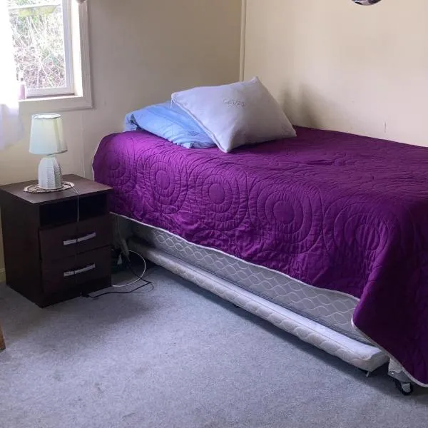 Hospedaje Dalcahue – hotel w mieście Dalcahue