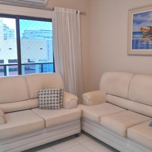 Flat com vista parcial ao mar