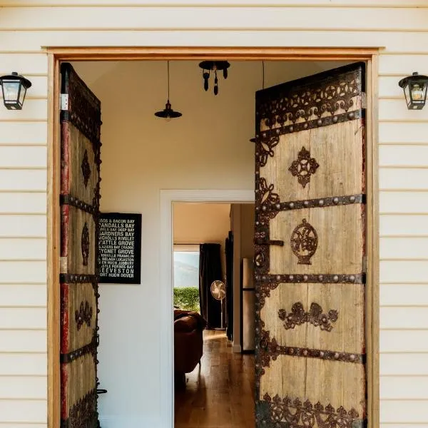 The Chapel, hotel di Wattle Grove