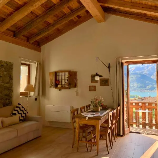 Alle Macine - Lake Como Heritage Home in Molino Maufet Watermill - Lake View Balcony, hotel Colicóban