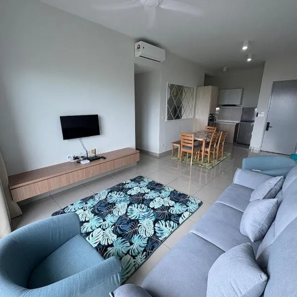 The Makcik's Homestay at Almyra Residence, hotel in Kajang