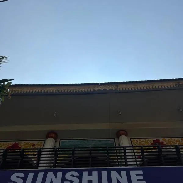 Sunshine beach resort, hotel v destinaci Varkala