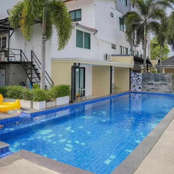 R2 Bed and Pool Kanchanaburi, hotel v destinaci Kanchanaburi