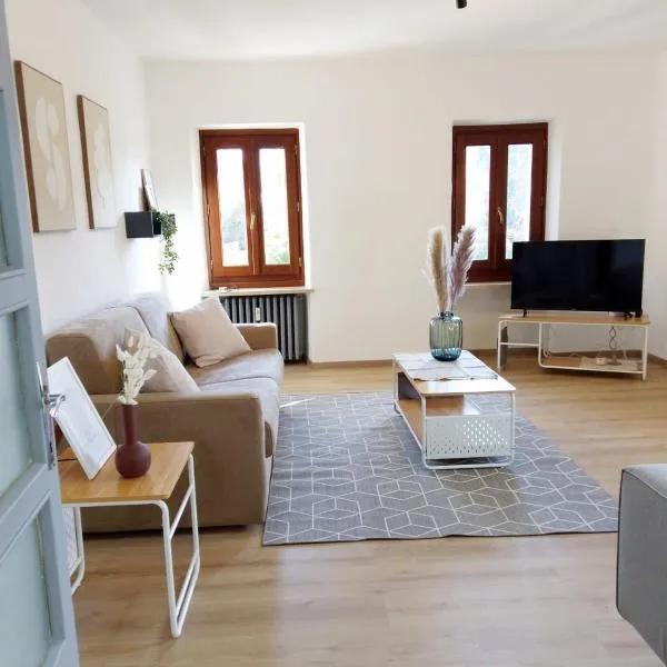 QuickHome Appartamento Gelsomino、Andorno Miccaのホテル