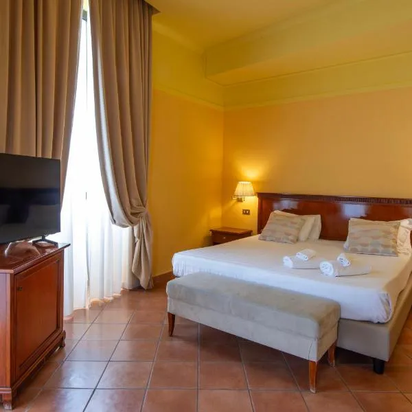 ホテル ヌーボ（Hotel Nuvò）、ナポリのホテル