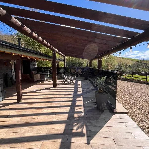 Tanyard Barn - Luxury Hot Tub & Secure Dog Field Included, hotel v destinaci Old Glossop