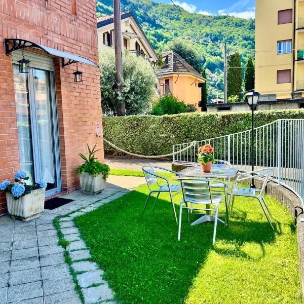 house prua a step from the lake, hotel v destinaci Bellano