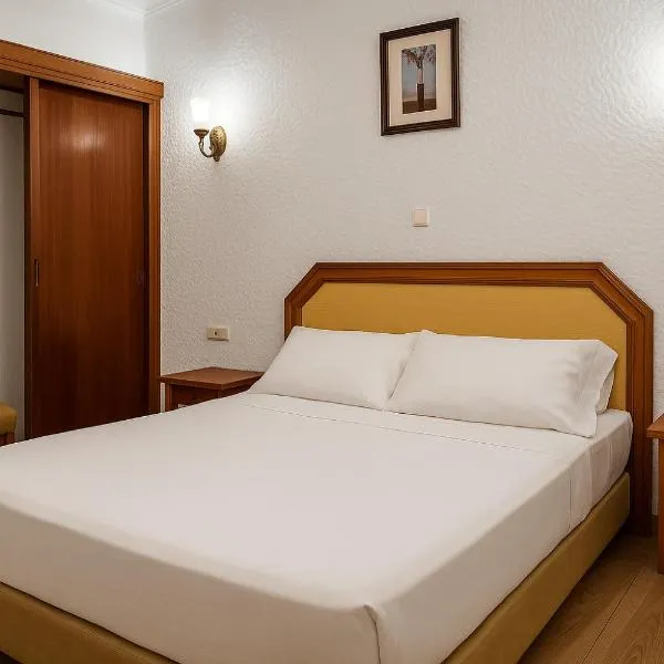 Hôtel National, hotel v destinaci Al Hoceïma