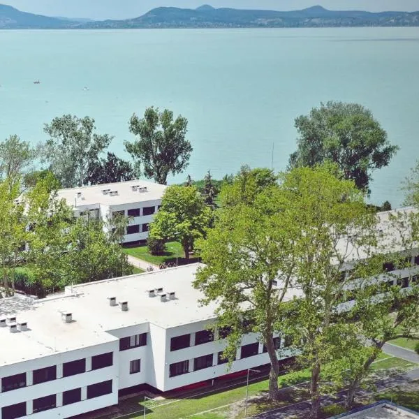 NEKA Village, hotel v destinácii Balatonboglár