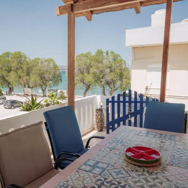 ARETOUSA Seafront House, Hotel in Kalyves