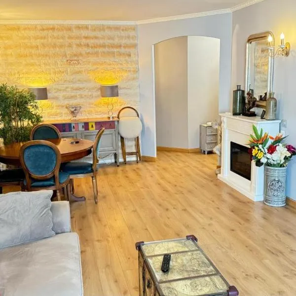 Appartement 4 pièces proche Paris et Disneyland – hotel w mieście Fontenay-sous-Bois