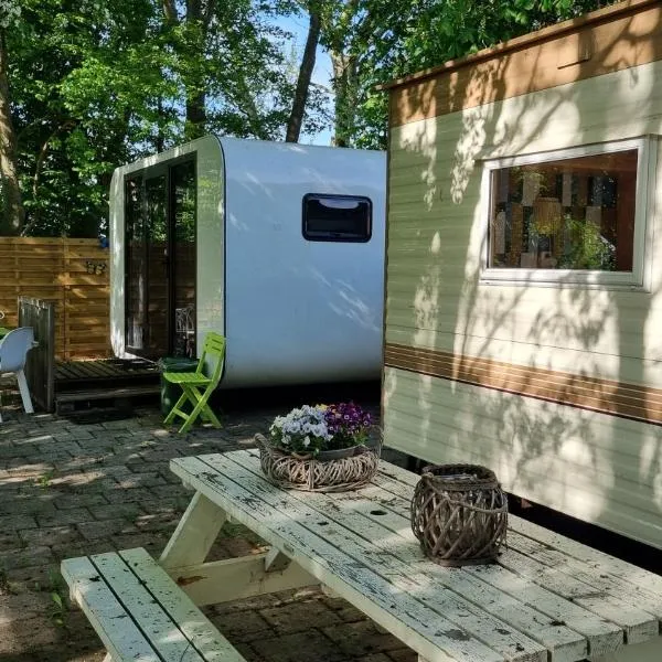City Farmer Farmyard Stays, Sleep Easy, Stay Rural, Explore Amsterdam, hotel v destinaci Amsterdam