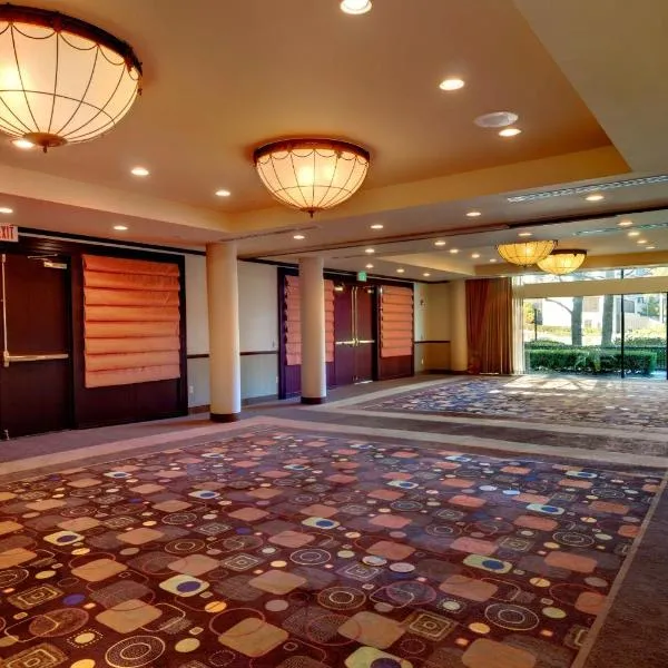 Orange County Hotel, hotel din Santa Ana