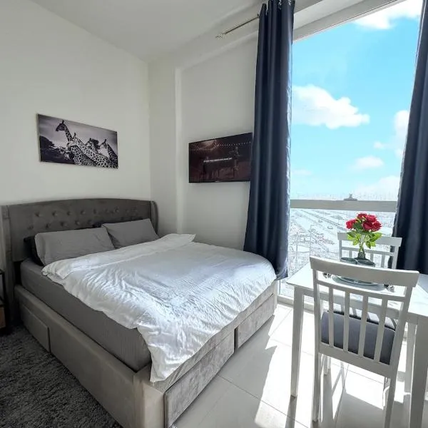 Luxury Private Apartment-BEST PRICE, hotell sihtkohas Abu Dhabi