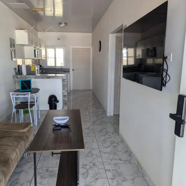 3 minutos de Mall Las Cascadas Apartamento de 2 cuartos completo, מלון בטגוסיגלפה