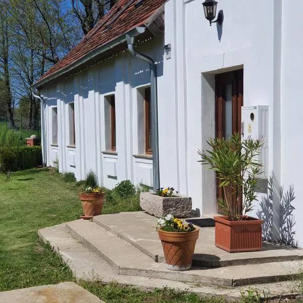 Dworek Marmis - idealny dla rodzin – hotel w mieście Mirsk