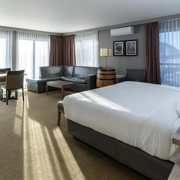 Hôtel Rive Gauche, hotel v destinaci Beloeil Village