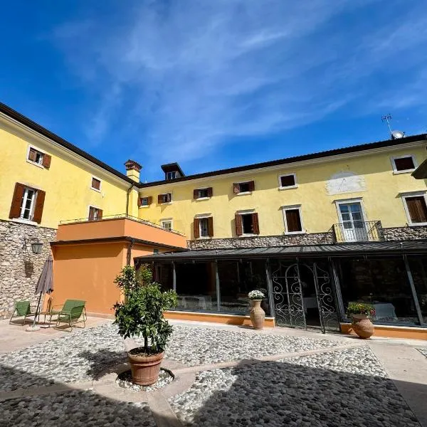 Corte Impero Hotel & Restaurant – hotel w mieście Affi