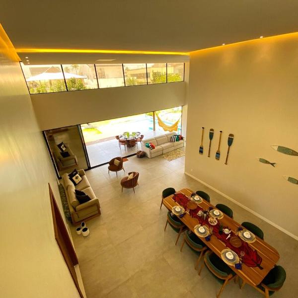 Casa de alto padrão em muro alto - Foto 2